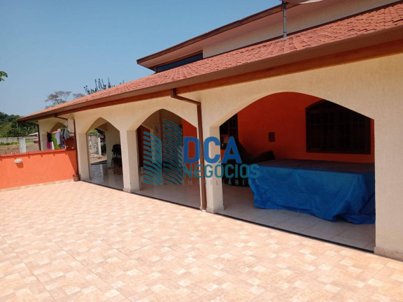 Chácara com 4 Quartos à Venda, 1.500 m² em Barreiro - Taubaté