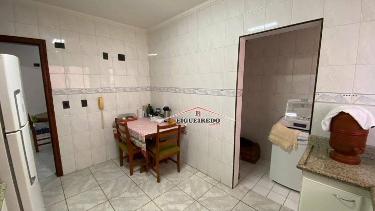 Imagem Apartamento com 2 Quartos à Venda, 100 m² em Canto Do Forte - Praia Grande