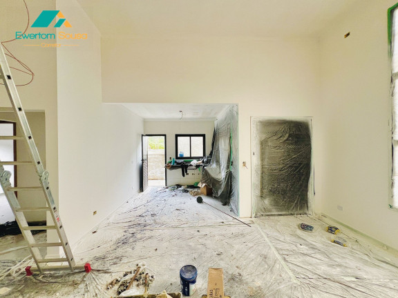 Imagem Casa com 3 Quartos à Venda, 120 m² em Pedra Vermelha (terra Preta) - Mairiporã