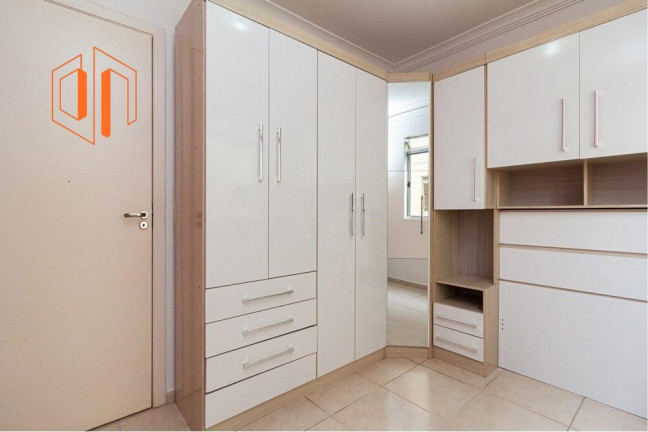 Imagem Apartamento com 2 Quartos à Venda, 47 m² em Santa Cândida - Curitiba
