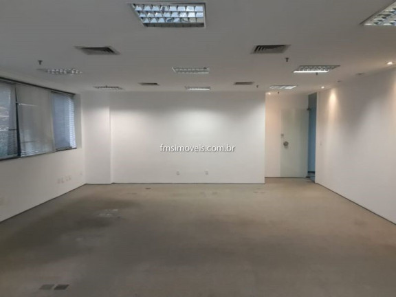 Sala Comercial para Alugar, 103 m² em Itaim Bibi - São Paulo