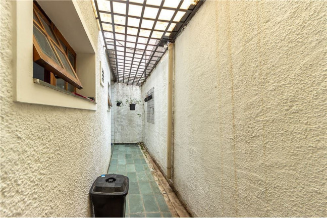 Imagem Casa com 3 Quartos à Venda,  em Mirandópolis - São Paulo
