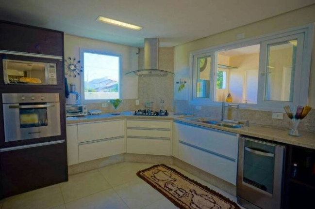 Imagem Casa com 4 Quartos à Venda, em Campeche - Florianópolis Imagem Casa com 4 Quartos à Venda, em Campeche - Florianópolis