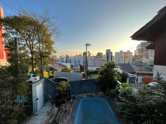 Imagem Casa com 5 Quartos à Venda, 364 m² em Centro - Florianópolis Imagem Casa com 5 Quartos à Venda, 364 m² em Centro - Florianópolis