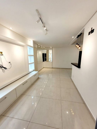 Imagem Apartamento com 2 Quartos à Venda, 90 m² em Vila Guilhermina - Praia Grande