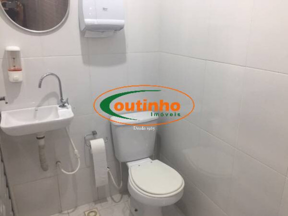 Imagem Casa com 6 Quartos à Venda, 383 m² em Maracanã - Rio De Janeiro Imagem Casa com 6 Quartos à Venda, 383 m² em Maracanã - Rio De Janeiro