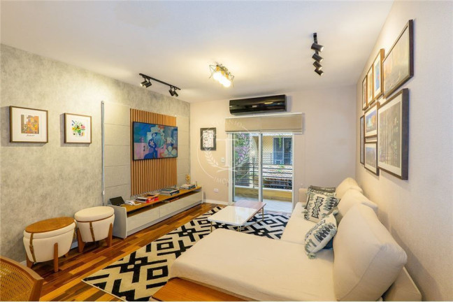 Imagem Casa com 3 Quartos à Venda, 204 m² em São Paulo