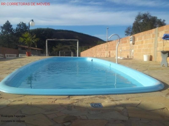 Imagem Imóvel com 2 Quartos à Venda, 120 m² em Centro - Andradas Imagem Imóvel com 2 Quartos à Venda, 120 m² em Centro - Andradas
