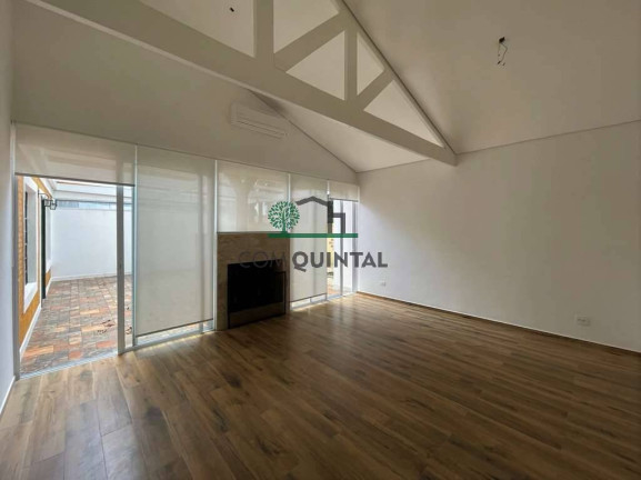 Imagem Casa com 4 Quartos à Venda, 2 m² em Vila Santo Antônio - Cotia Imagem Casa com 4 Quartos à Venda, 2 m² em Vila Santo Antônio - Cotia