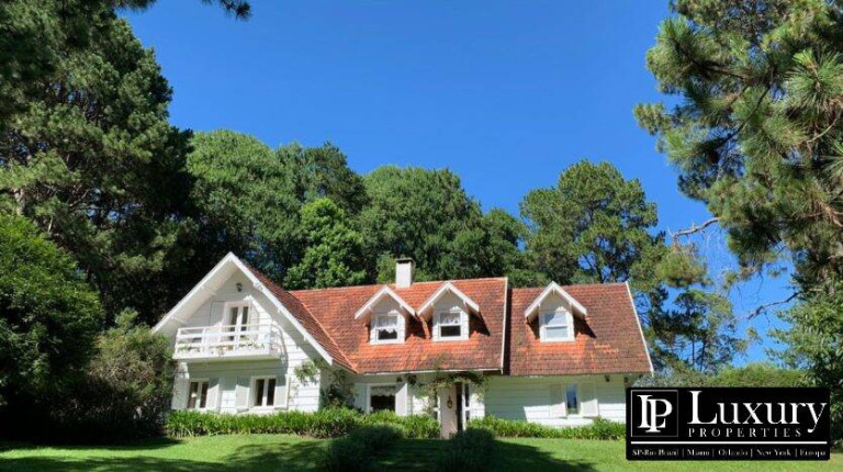 Imagem Casa com 6 Quartos à Venda,  em Campos Do Jordão