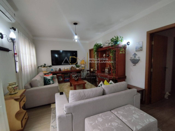 Imagem Casa com 3 Quartos à Venda, 200 m² em Centro - Botucatu