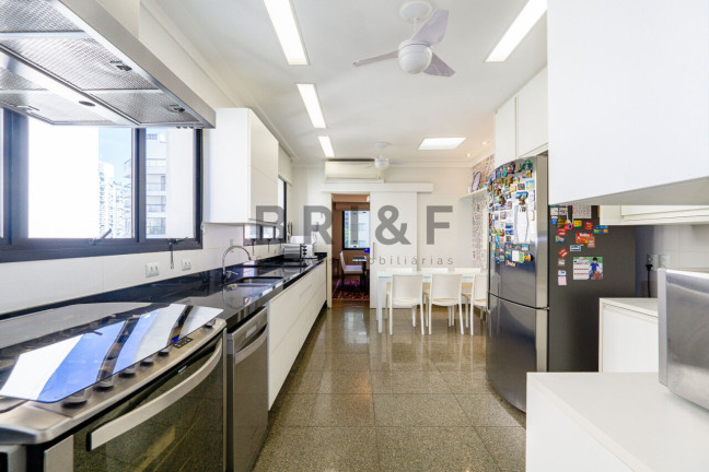 Imagem Apartamento com 3 Quartos à Venda, 200 m² em Campo Belo - São Paulo