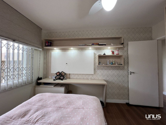 Imagem Casa com 3 Quartos à Venda,  em Estreito - Florianópolis
