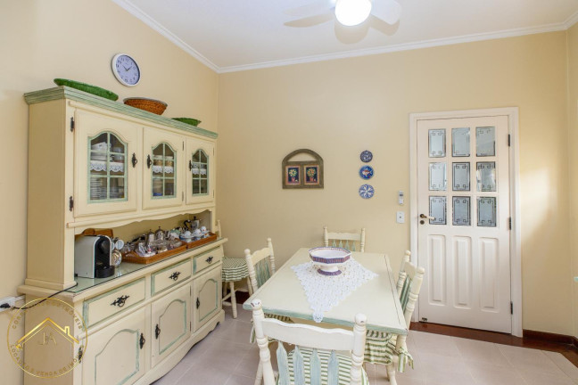 Imagem Casa com 5 Quartos à Venda, 313 m² em Alphaville - Santana De Parnaíba Imagem Casa com 5 Quartos à Venda, 313 m² em Alphaville - Santana De Parnaíba