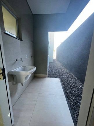 Imagem Casa com 3 Quartos à Venda, 131 m² em Santa Cruz - Cuiabá Imagem Casa com 3 Quartos à Venda, 131 m² em Santa Cruz - Cuiabá