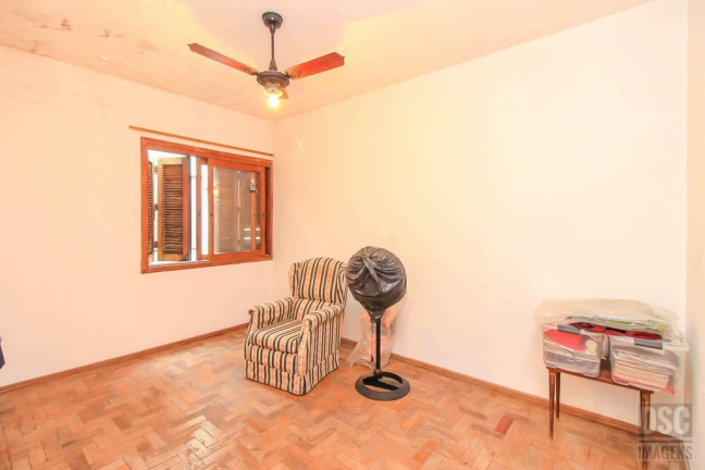 Imagem Casa com 3 Quartos à Venda, 299 m² em Glória - Porto Alegre