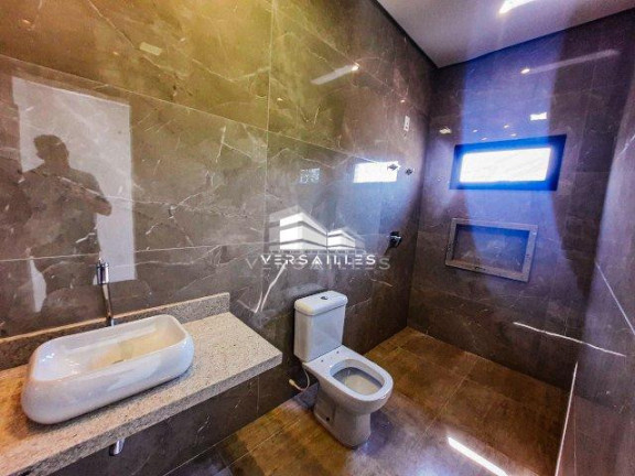 Imagem Casa com 3 Quartos à Venda, 230 m² em Aeroclube - Porto Velho