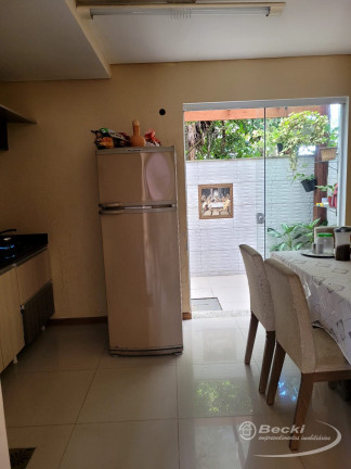 Imagem Casa com 2 Quartos à Venda, 65 m² em Guanabara - Joinville