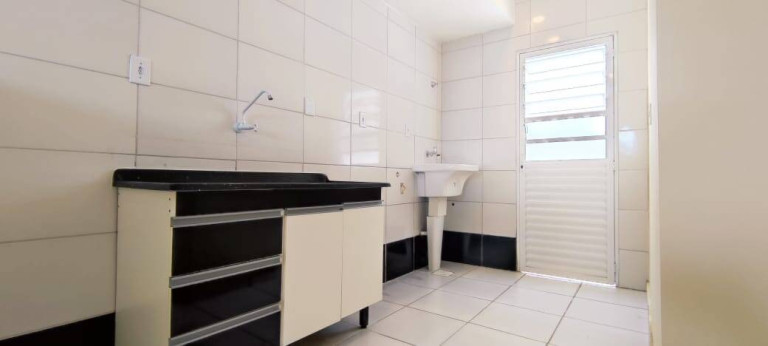 Imagem Apartamento com 2 Quartos à Venda,  em Lopes De Oliveira - Sorocaba