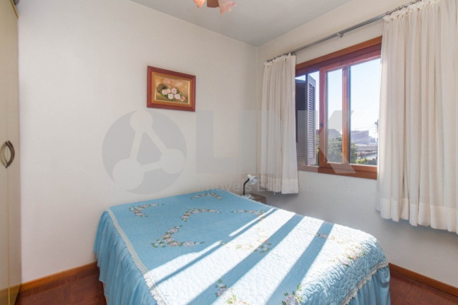 Imagem Casa com 3 Quartos à Venda, 155 m² em Vila Ipiranga - Porto Alegre