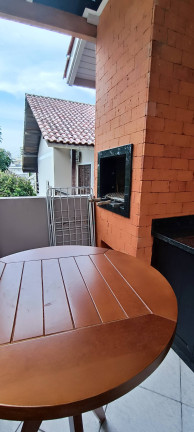 Imagem Apartamento com 1 Quarto para Temporada, 39 m² em Bombas - Bombinhas