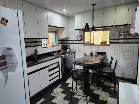 Imagem Casa com 4 Quartos à Venda, 140 m² em Freguesia (jacarepaguá) - Rio De Janeiro Imagem Casa com 4 Quartos à Venda, 140 m² em Freguesia (jacarepaguá) - Rio De Janeiro