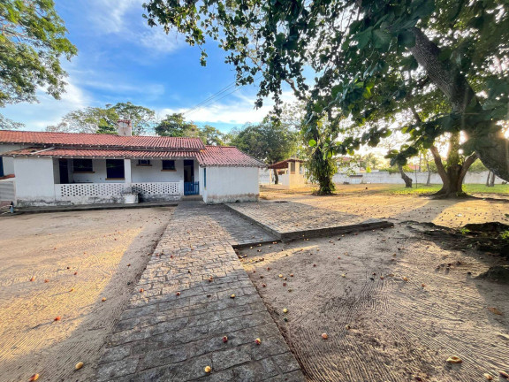 Casa com 8 Quartos à Venda,  em Balneario São Pedro - São Pedro Da Aldeia