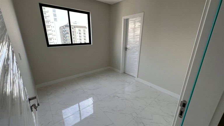 Imagem Apartamento com 3 Quartos à Venda, 100 m² em Meia Praia - Itapema