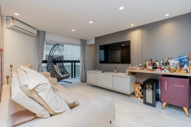 Imagem Imóvel com 2 Quartos à Venda, 81 m² em Vila Nova Conceição - São Paulo Imagem Imóvel com 2 Quartos à Venda, 81 m² em Vila Nova Conceição - São Paulo