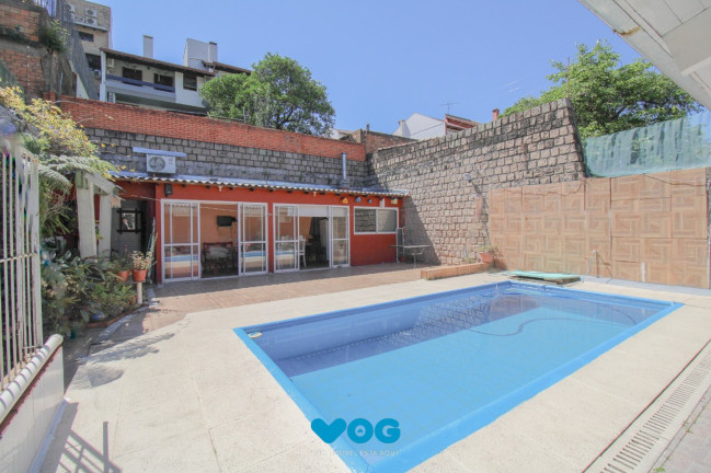Imagem Casa com 3 Quartos à Venda, 344 m² em Chácara Das Pedras - Porto Alegre