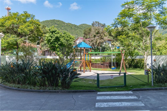 Imagem Imóvel com 2 Quartos à Venda,  em Monte Verde - Florianópolis