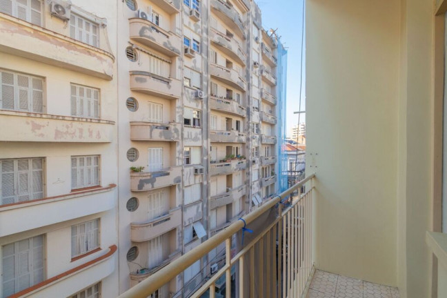 Imagem Apartamento com 2 Quartos à Venda, 56 m² em Floresta - Porto Alegre