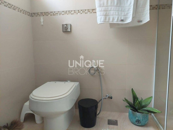 Imagem Casa com 3 Quartos à Venda, 301 m² em Parque Nova Suíça - Valinhos Imagem Casa com 3 Quartos à Venda, 301 m² em Parque Nova Suíça - Valinhos