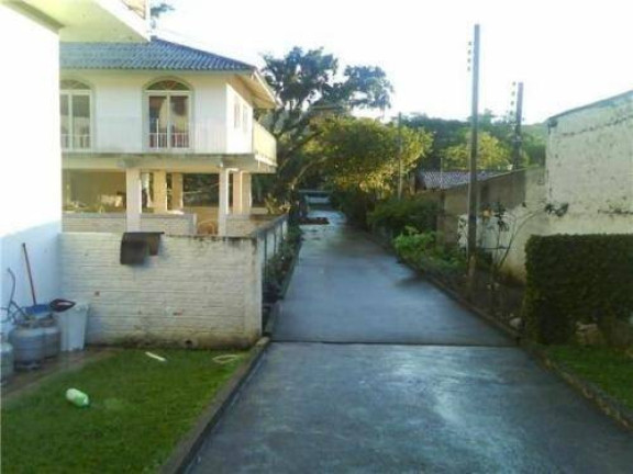 Imagem Casa com 6 Quartos à Venda, 3 m² em Rio Tavares - Florianópolis Imagem Casa com 6 Quartos à Venda, 3 m² em Rio Tavares - Florianópolis
