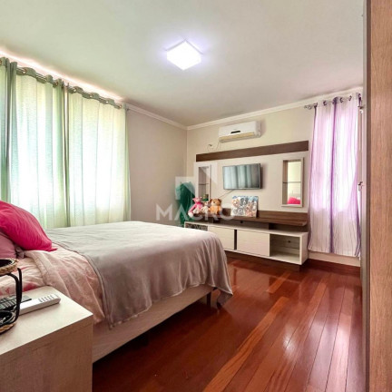 Imagem Casa com 4 Quartos à Venda, 270 m² em Amizade - Jaraguá Do Sul Imagem Casa com 4 Quartos à Venda, 270 m² em Amizade - Jaraguá Do Sul