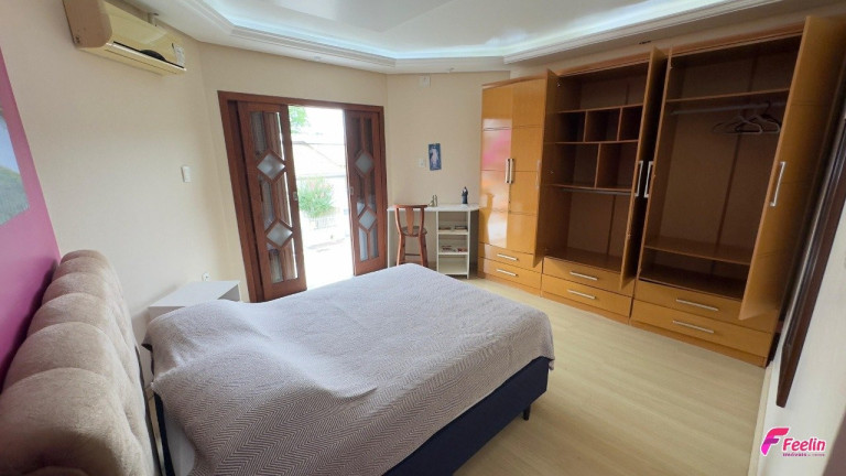 Imagem Casa com 4 Quartos à Venda, 272 m² em Vargem Grande - Florianópolis