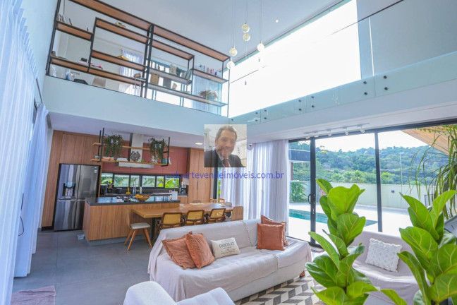 Imagem Casa de Condomínio com 4 Quartos à Venda, 500 m² em Barueri