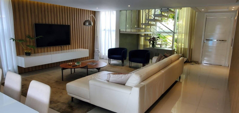 Imagem Casa com 3 Quartos à Venda, 237 m² em Barra Sul - Balneário Camboriú