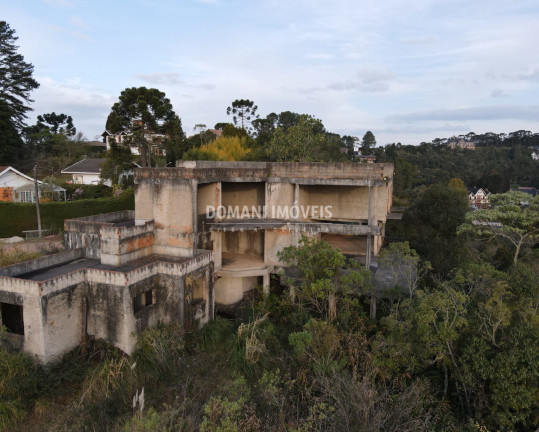 Imóvel à Venda, 880 m² em Região Do Alto Do Capivari - Campos Do Jordão