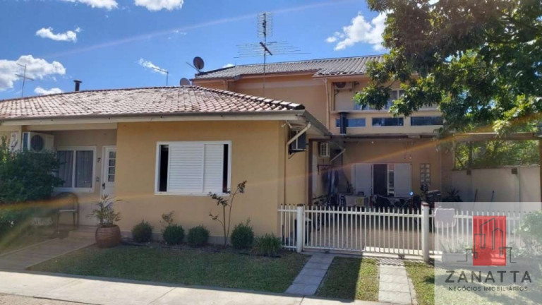 Imagem Sobrado com 3 Quartos à Venda, 220 m² em Tamandaré - Esteio Imagem Sobrado com 3 Quartos à Venda, 220 m² em Tamandaré - Esteio