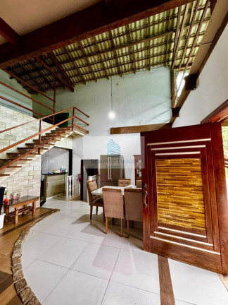 Imagem Casa com 3 Quartos à Venda, 1.200 m² em Camorim - Rio De Janeiro