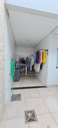 Imagem Casa com 3 Quartos à Venda, 253 m² em Residencial Barreiro - Patos De Minas