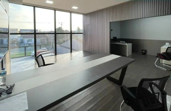 Imagem Imóvel Comercial à Venda, 670 m² em Boqueirão - Curitiba Imagem Imóvel Comercial à Venda, 670 m² em Boqueirão - Curitiba