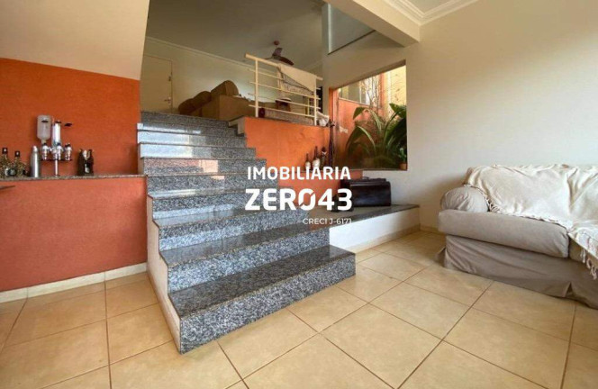 Imagem Casa com 3 Quartos para Alugar, 306 m² em Lago Parque - Londrina