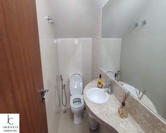 Imagem Casa com 3 Quartos à Venda, 253 m² em Loteamento Moradas Da Serra - São Lourenço