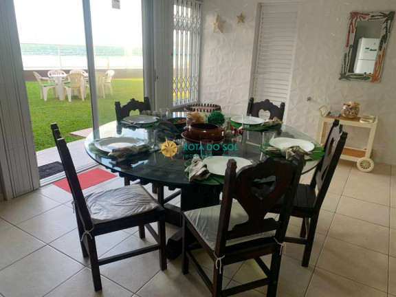 Imagem Casa com 5 Quartos à Venda, 260 m² em Bombas - Bombinhas Imagem Casa com 5 Quartos à Venda, 260 m² em Bombas - Bombinhas