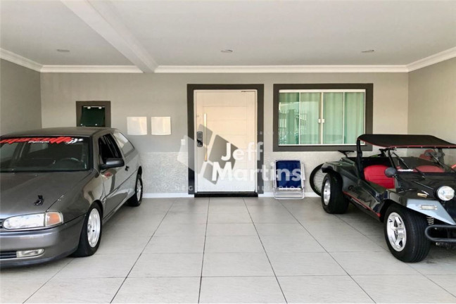 Imagem Sobrado com 3 Quartos à Venda, 255 m² em Nações - Balneário Camboriú