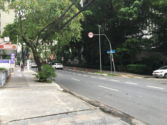 Imagem Ponto Comercial à Venda, 32 m² em Cerqueira César - São Paulo Imagem Ponto Comercial à Venda, 32 m² em Cerqueira César - São Paulo
