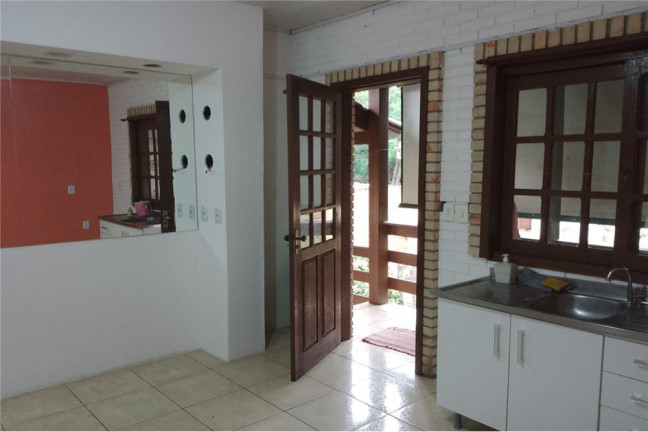 Imagem Casa com 3 Quartos à Venda, em Jardim Itu - Porto Alegre Imagem Casa com 3 Quartos à Venda, em Jardim Itu - Porto Alegre