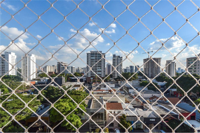 Imagem Imóvel com 4 Quartos à Venda, em Indianópolis - São Paulo Imagem Imóvel com 4 Quartos à Venda, em Indianópolis - São Paulo